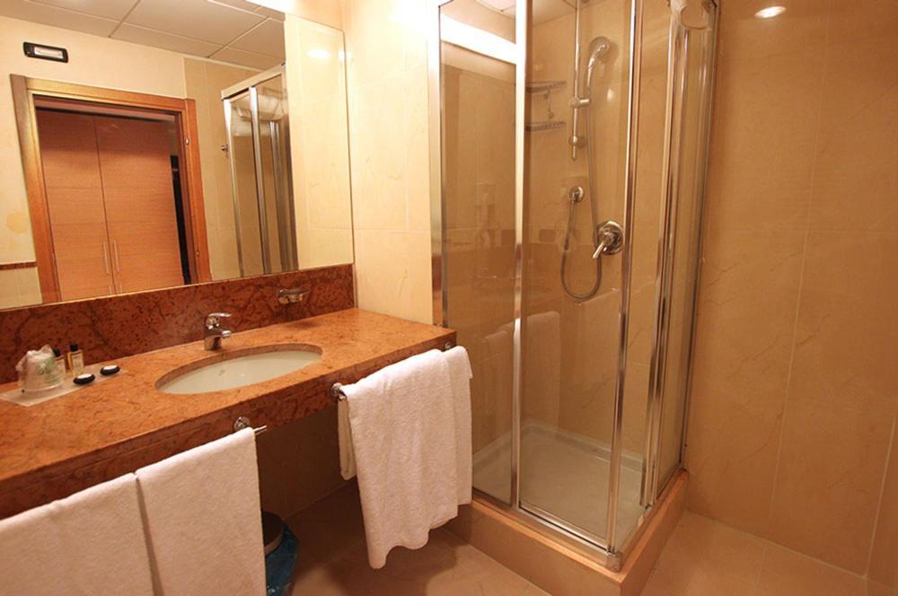 Golf Hotel Milano Opera Extérieur photo