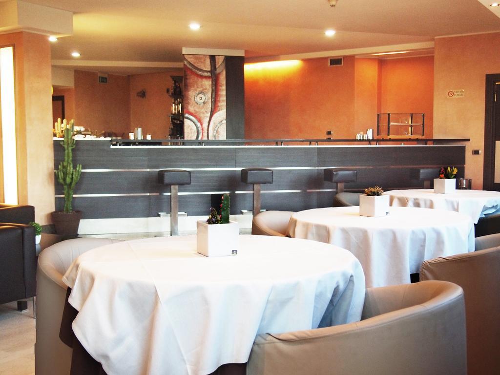 Golf Hotel Milano Opera Extérieur photo